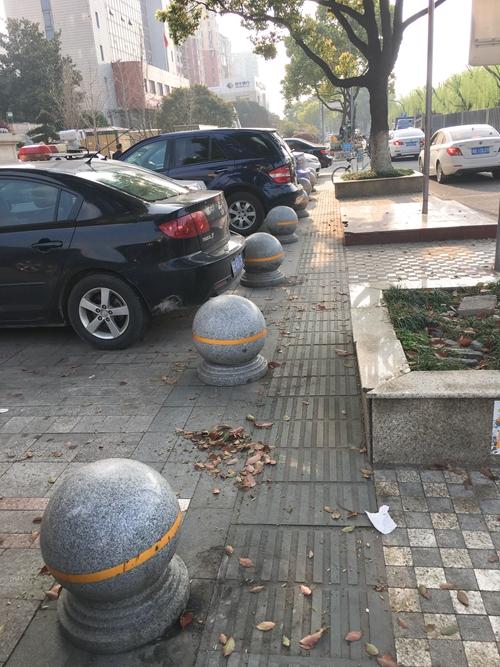 开车撞石墩上,可以走交强险吗?开车撞石墩上，可以走交强险吗？一篇文章解答你的疑惑